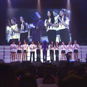 f(x)日本东京演唱会 f(x) the 1st concert DIMENSION 4 - Docking Station in JAPAN 2016《BDMV 37.9G》