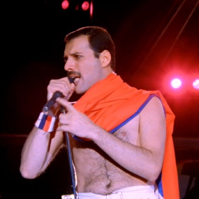皇后乐队 匈牙利狂想曲 1986布达佩斯现场音乐会 Queen Hungarian Rhapsody Live In Budapest 1986《BDMV 34.1G》