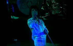 皇后乐队1974年彩虹剧场演唱会 Queen Live At The Rainbow 1974《BDMV 24.1G》