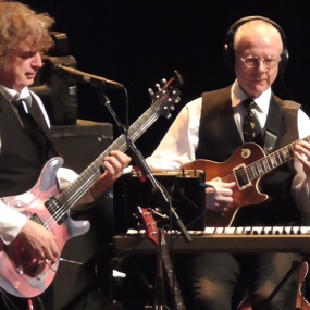 King Crimson - Radical Action To Unseat The Hold Of Monkey Mind 2016《BDMV 38.1G》