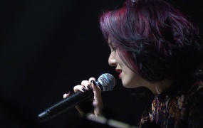 杨千嬅 Miriam Yeung Minor Classics Live 香港演唱会2011《BDMV 42.34G》