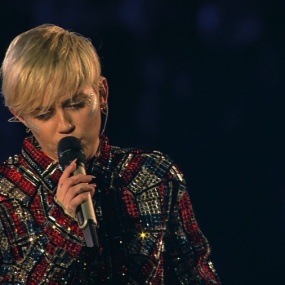 Miley Cyrus 麦粒 - Bangerz Tour 2014《BDMV 20.6G》