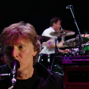 Eric Clapton 与 Steve Winwood - 麦迪逊花园广场演唱会 2008《BDMV 40.8G》