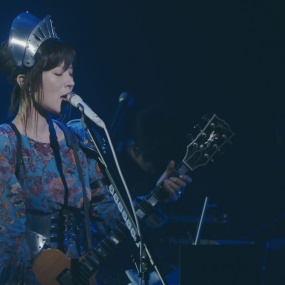 椎名林檎 Shiina Ringo - 椎名林檎と彼奴等の居る 真空地帯 2018《BDMV 28.4G》