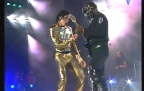 迈克尔.杰克逊 – 1997德国慕尼黑历史演唱会 原版引入（DVD/ISO/4.3G）