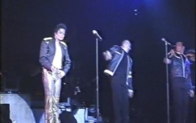 迈克尔.杰克逊 – 1996年文莱皇家特别演唱会（DVD/ISO/7.12G）