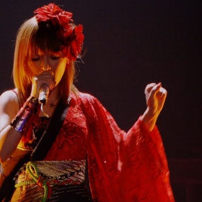 滨崎步 Ayumi hamasaki COUNTDOWN LIVE 2009-2010 A -Future Classics 滨崎步2009-2010跨年演唱会《REMUX TS 34.6G》
