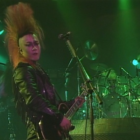 X VISUAL SHOCK Blu-ray BOX 1989-1992  Disc 1 - Blue Blood Tour 爆発寸前GIG (59min) 《ISO 17.52G》