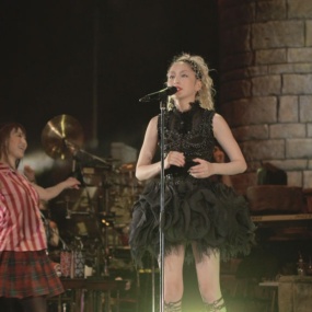 中岛美嘉 MIKA NAKASHIMA - LIVE IS