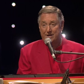 Neil Sedaka - The Show Goes On - Live at the Royal Albert Hall 2013《Remux MKV 29.4G》