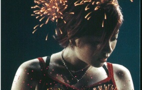 宇多田光 Utada Hikaru - BOHEMIAN SUMMER 2000 演唱会 [DVD ISO 7.04GB]